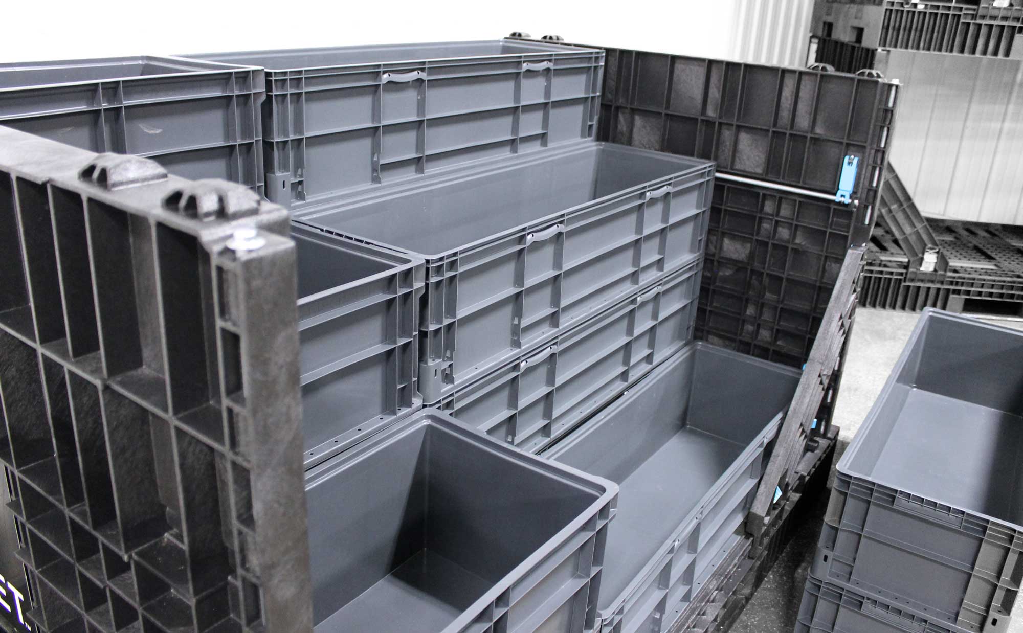 フォイ★キャベツボックス×4個 48x45x34 Vented Harvest Bulk Bin | MacroBin 34-FV for Agriculture